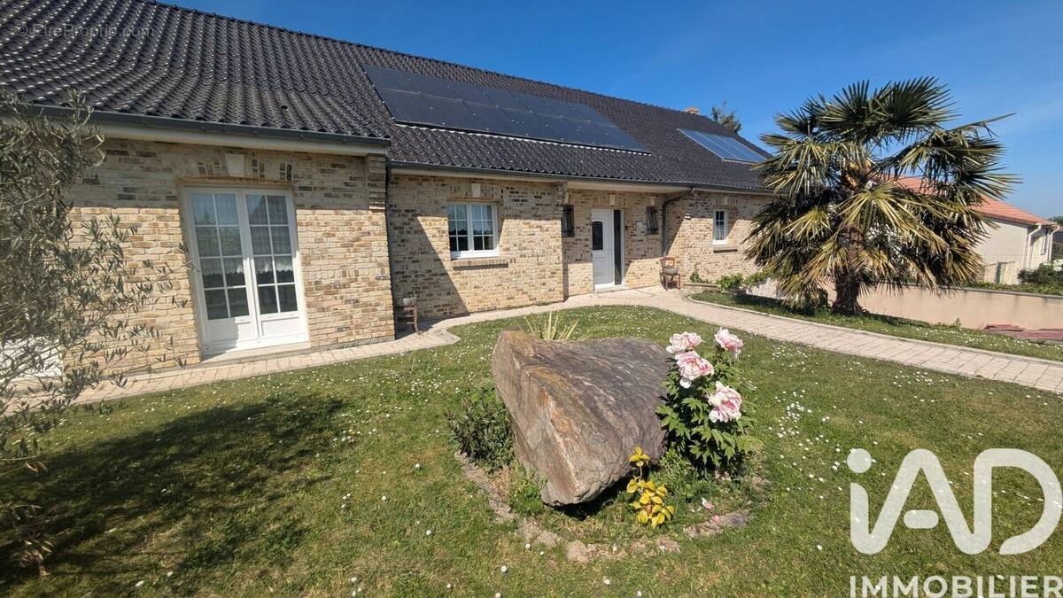 Photo 1 - Maison à MAISNIL-LES-RUITZ