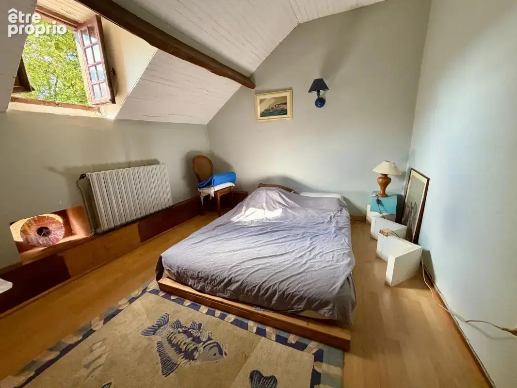 Maison en pierre, grange et dependance sur plus de 10 hectares sans voisinage - photo 11