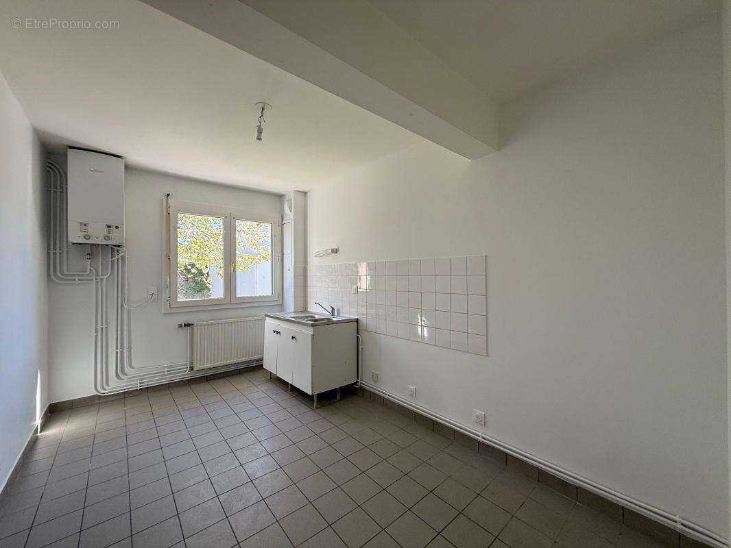 Appartement 5 pièces avec jardin et garage Bonson - photo 5