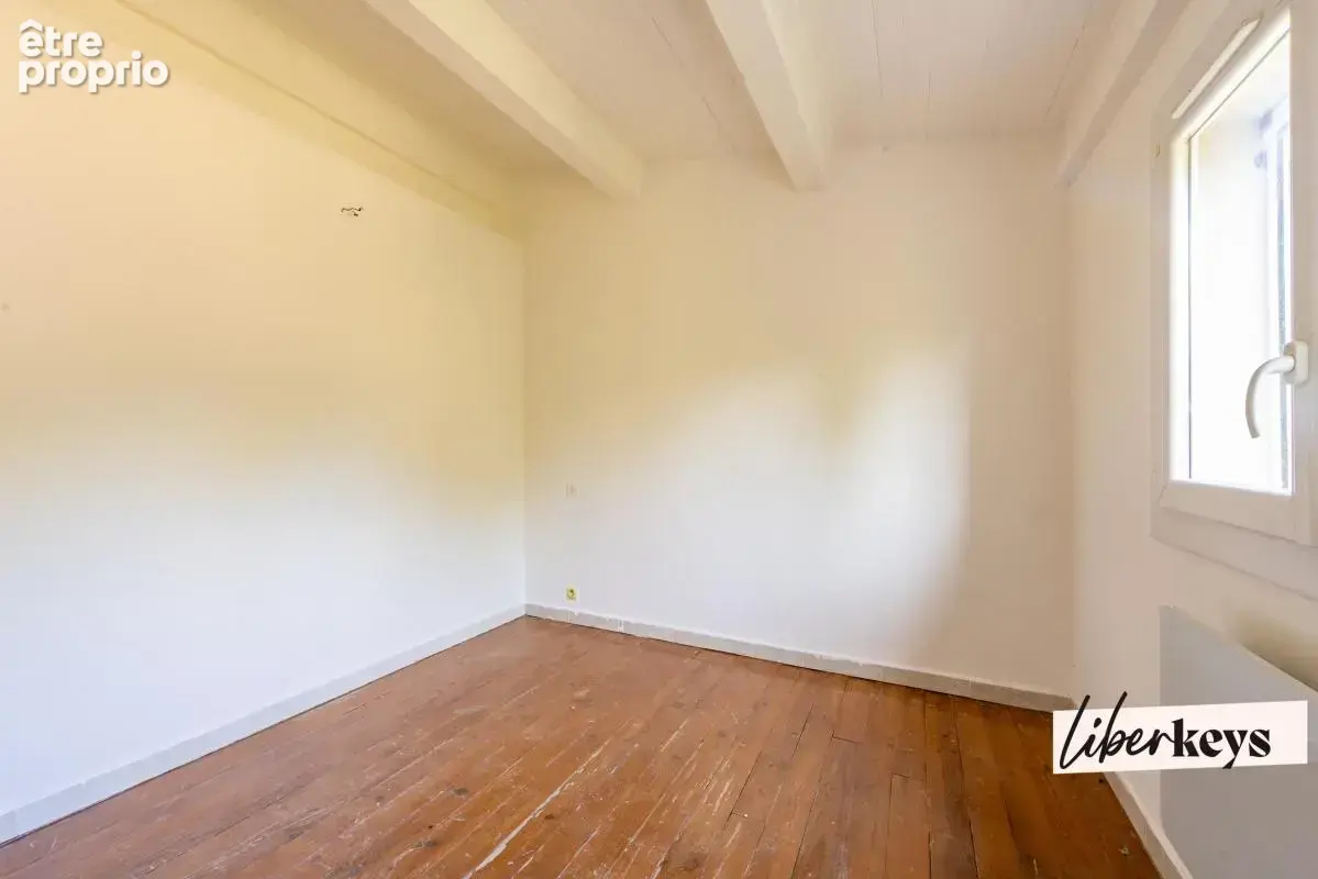 Au calme absolu et dans un parc arboré, propriété 2 habitations et dépendances - photo 9
