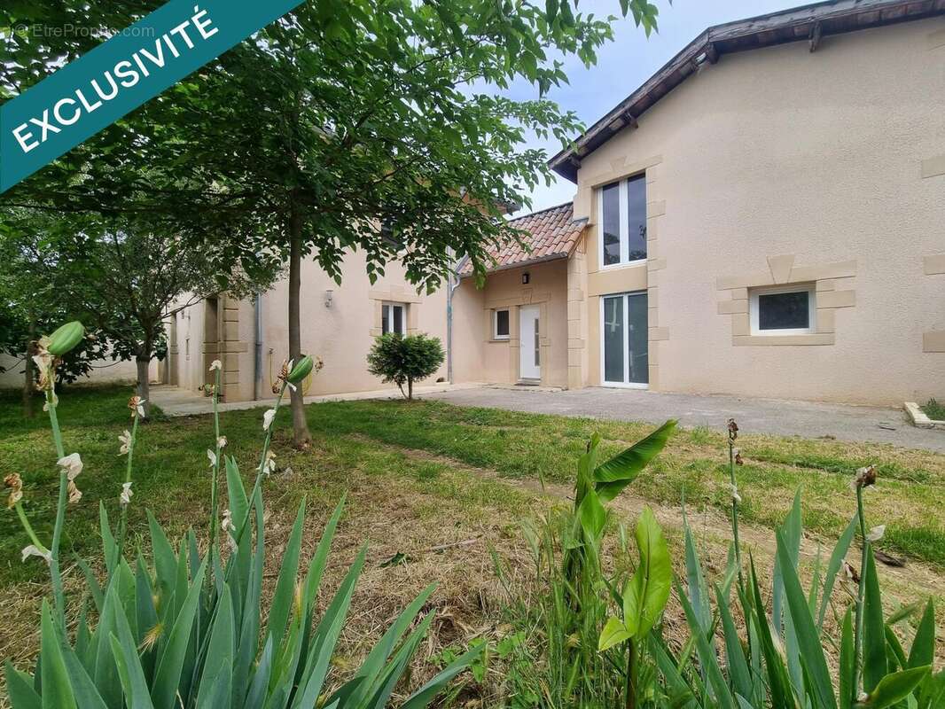 Photo 2 - Maison à ROMANS-SUR-ISERE