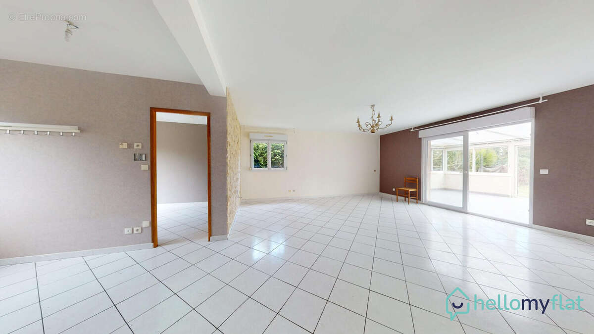 Maison à LA VEUVE