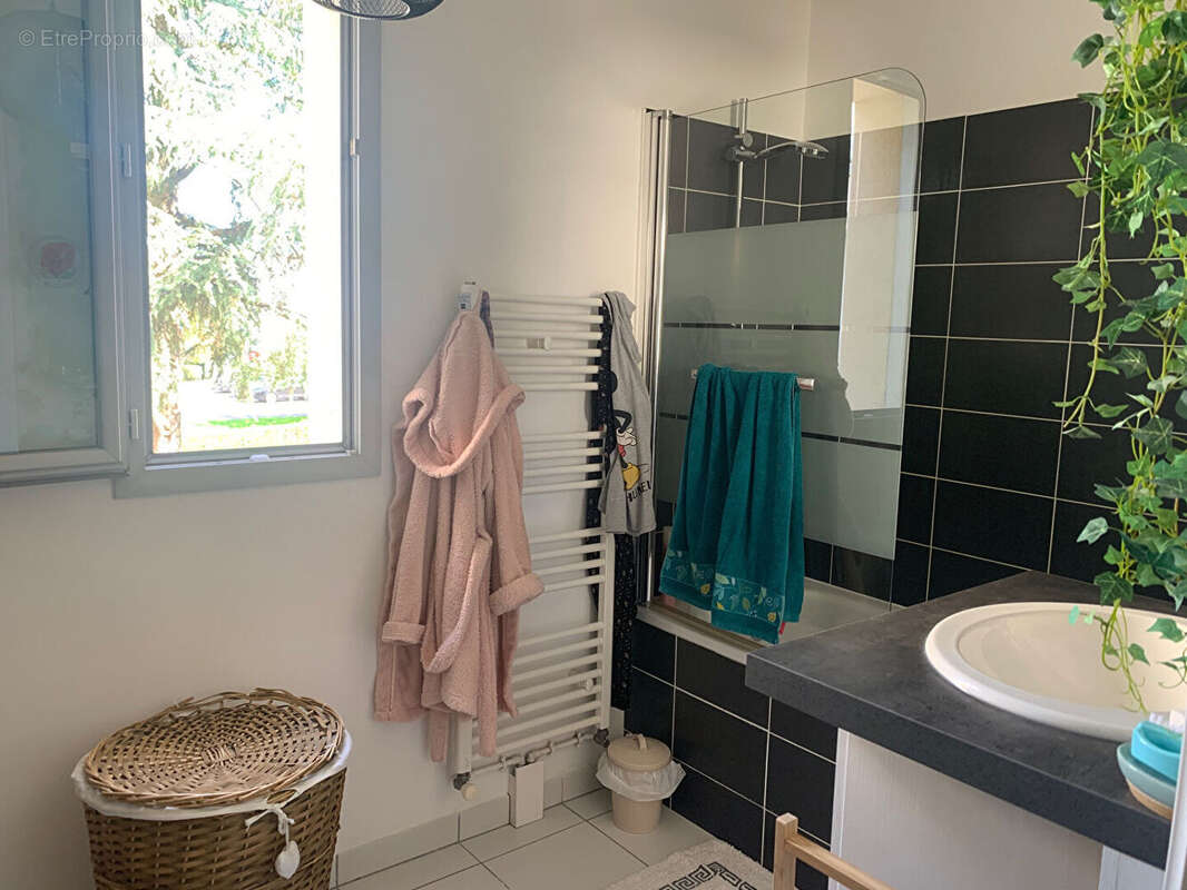 Appartement à SAINT-SEBASTIEN-SUR-LOIRE