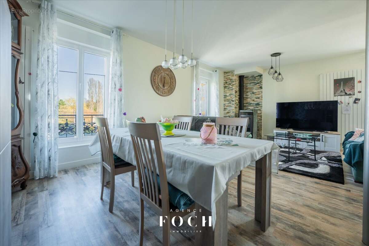 Appartement à ECROUVES