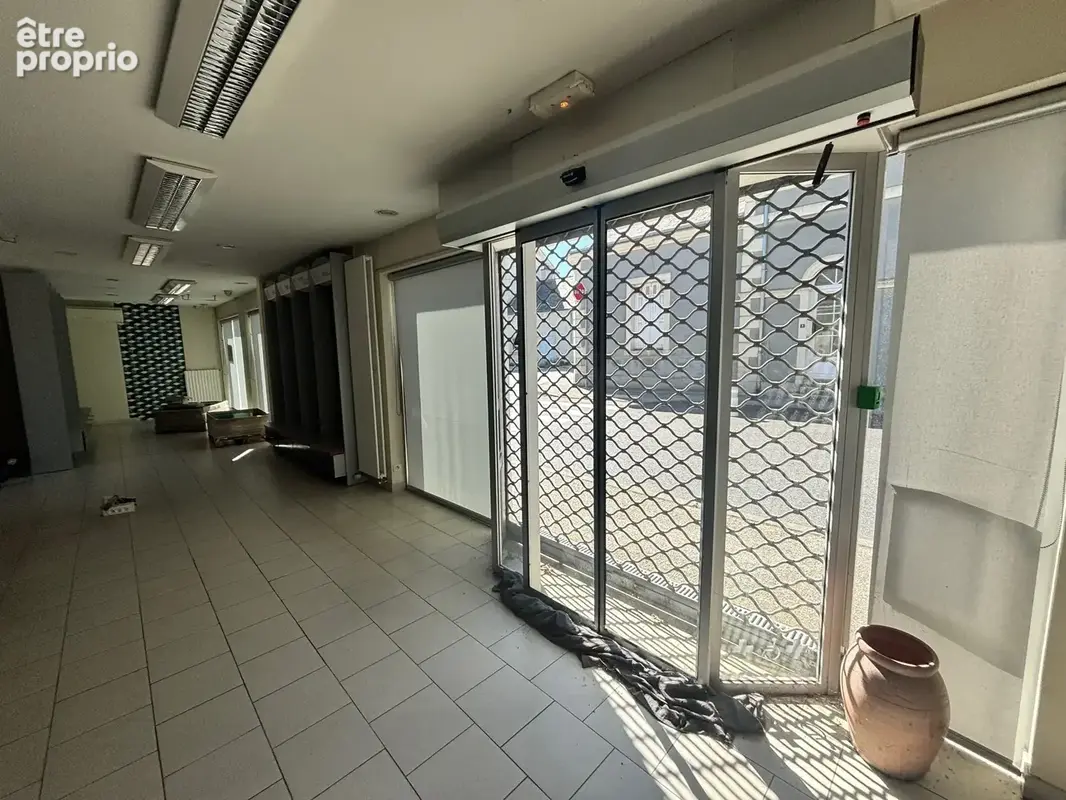 Rivarennes - centre bourg - photo 3