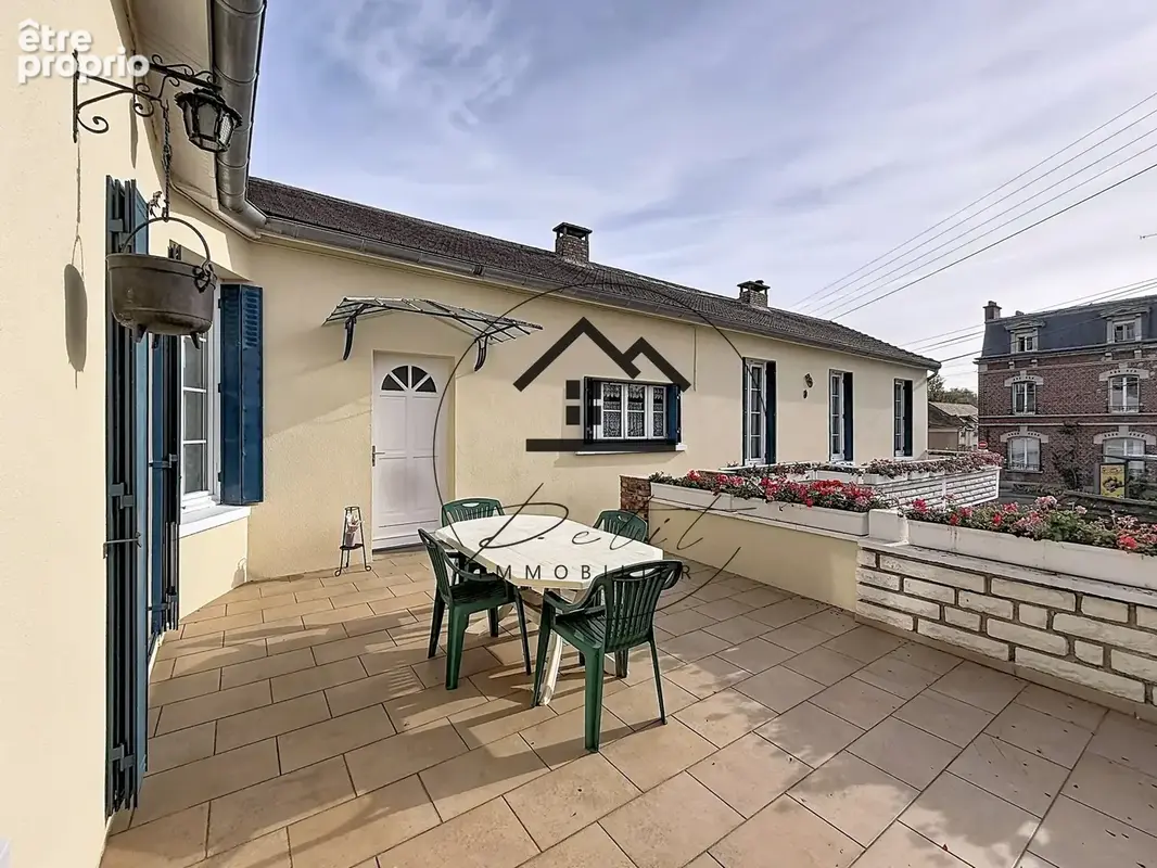 Montataire   maison individuelle avec terrasse et nombreuses dépendances - photo 3