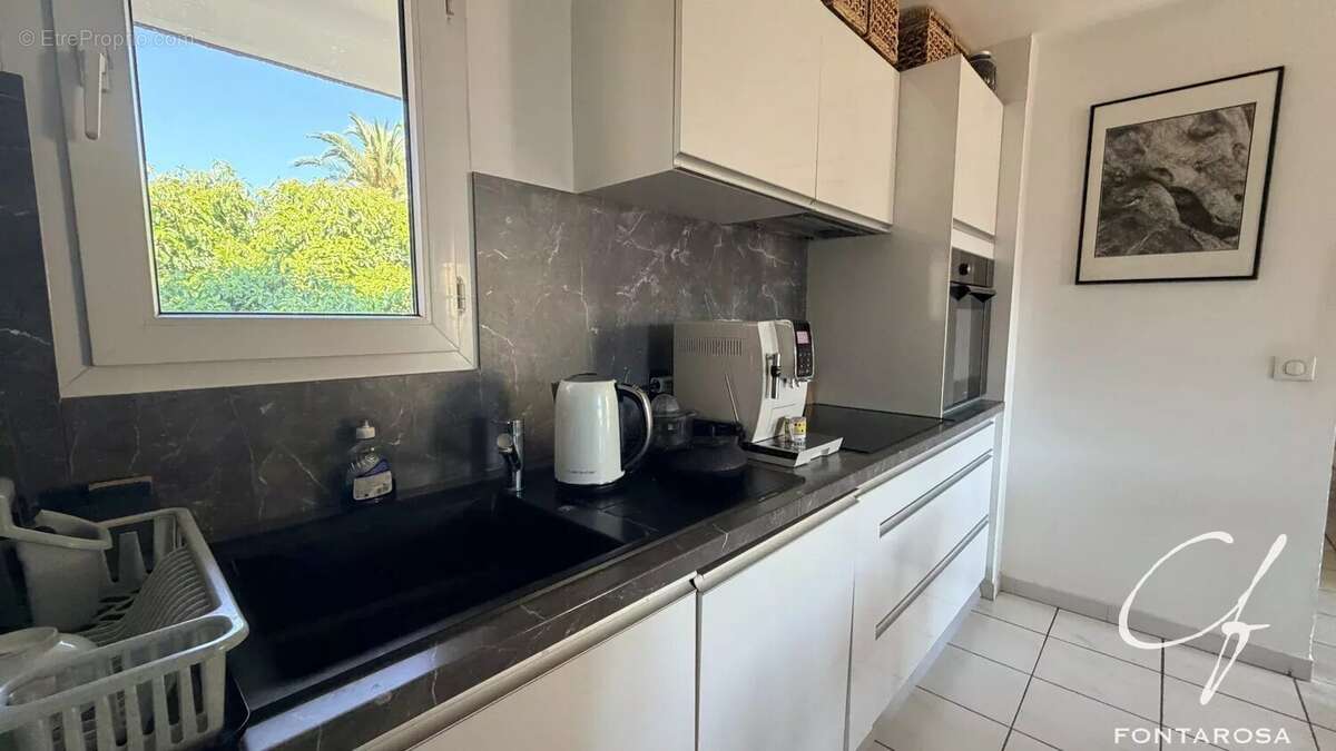 Saint-Raphaël – Valescure : agréable 3 pièces traversant avec loggia, garage et piscine - photo 6