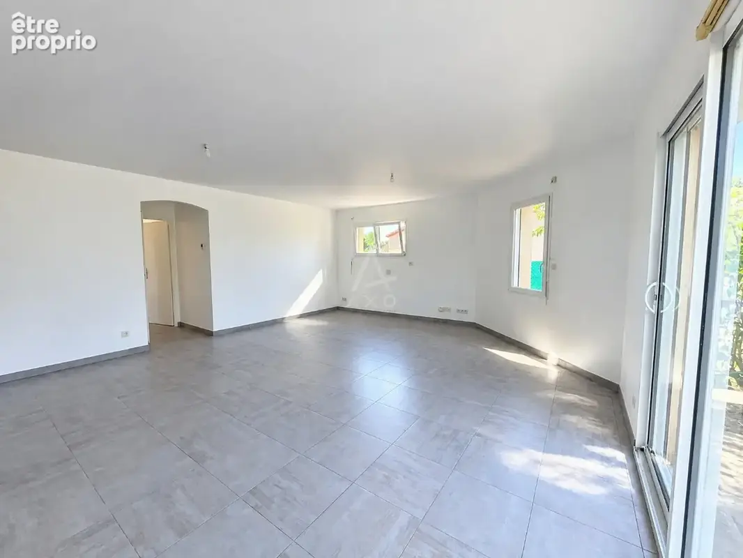Maison de plain-pied  3 chambres  La Roche-sur-Yon, - photo 2
