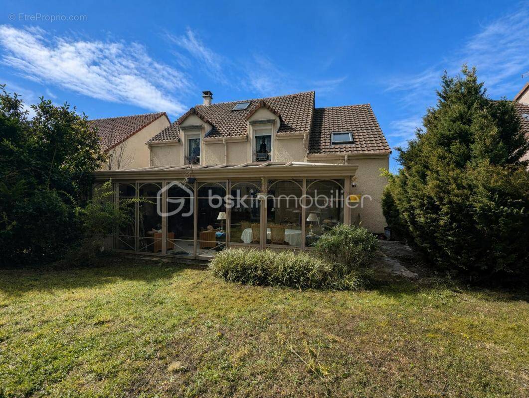 Maison à TOURNAN-EN-BRIE