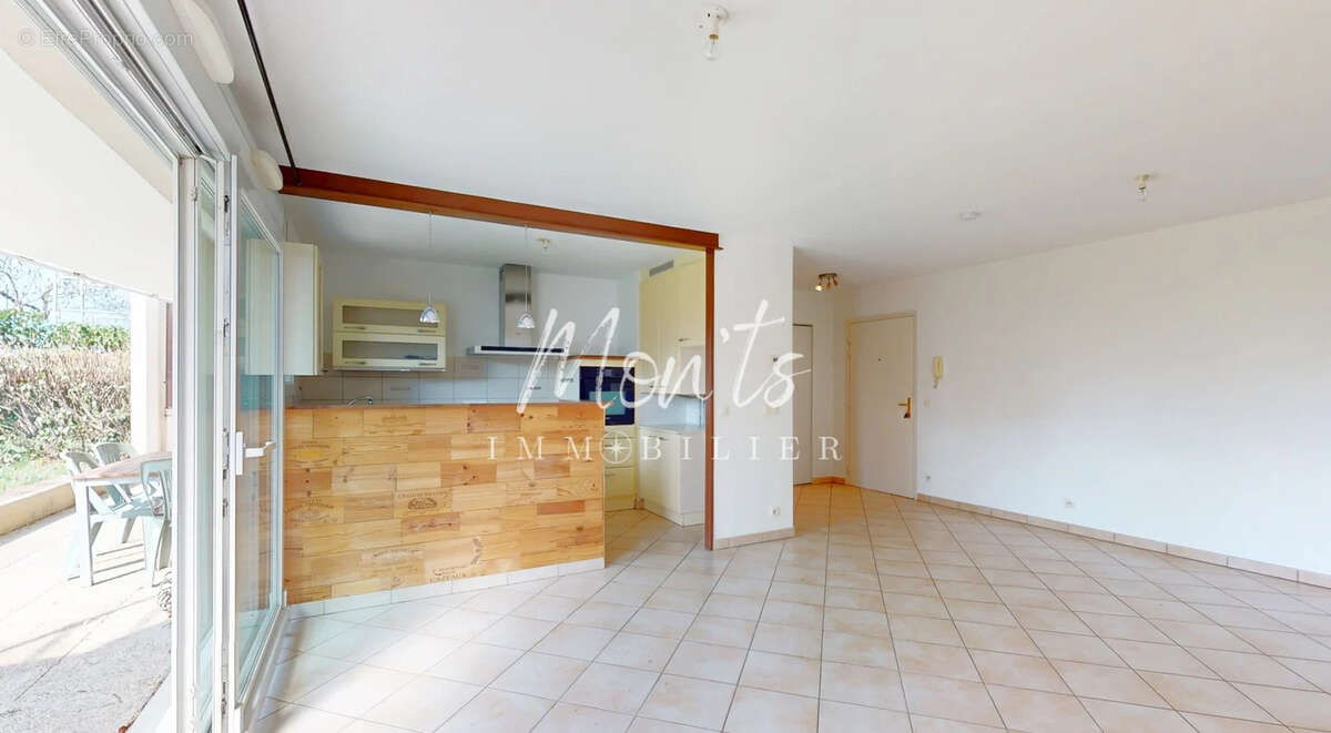 Appartement à VALLEIRY