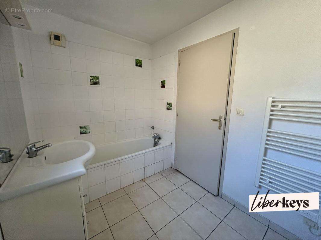 Appartement à SARRIANS