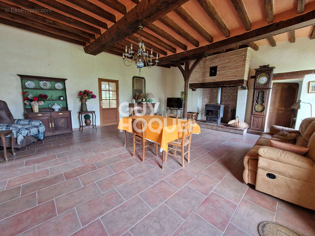 Maison à LA JAILLE-YVON