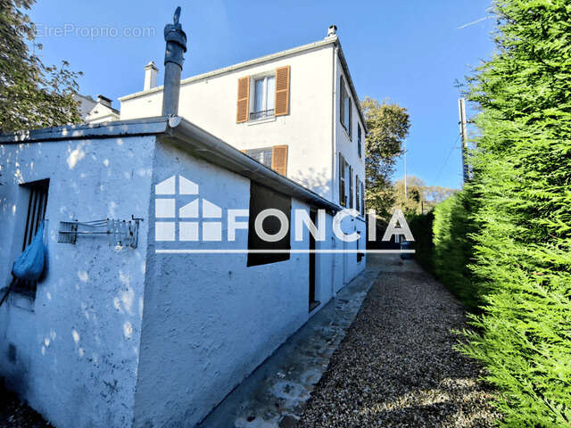 Appartement à LOUVECIENNES