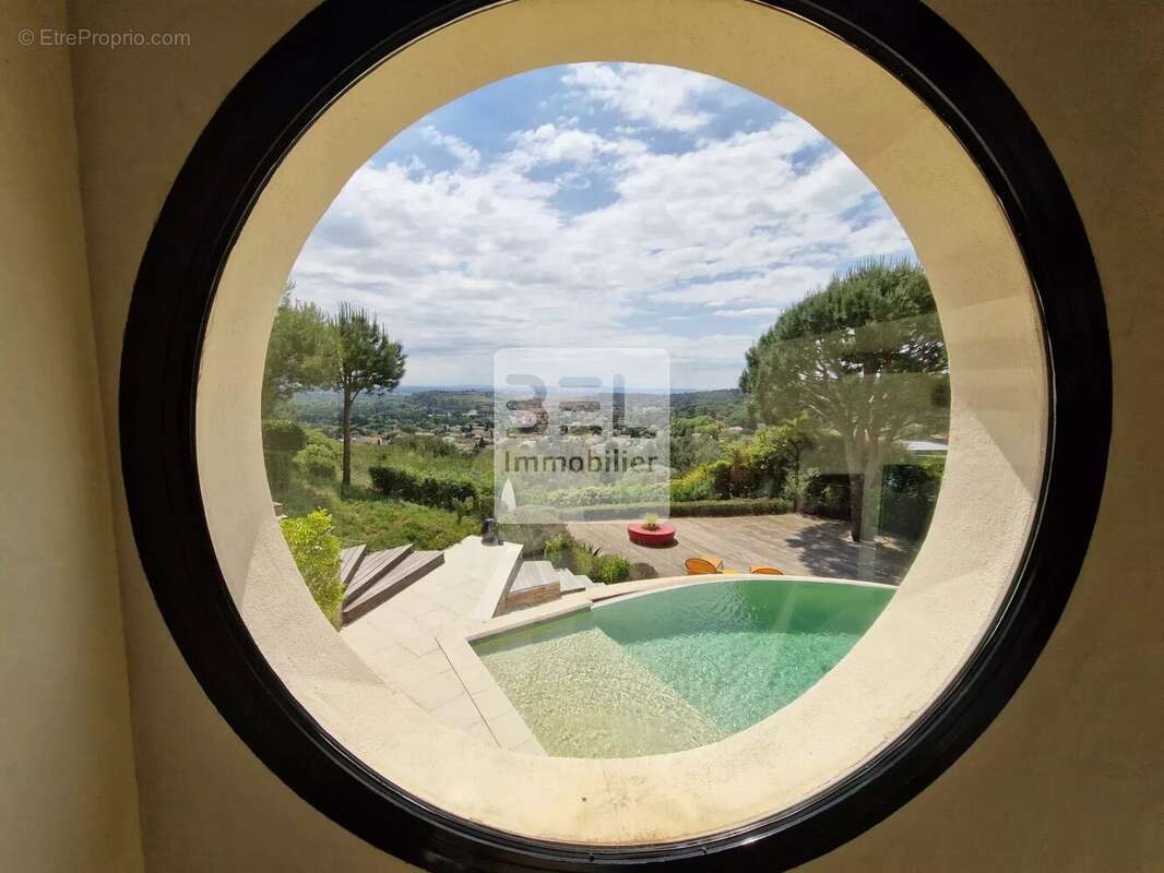 Maison à VILLENEUVE-LES-AVIGNON