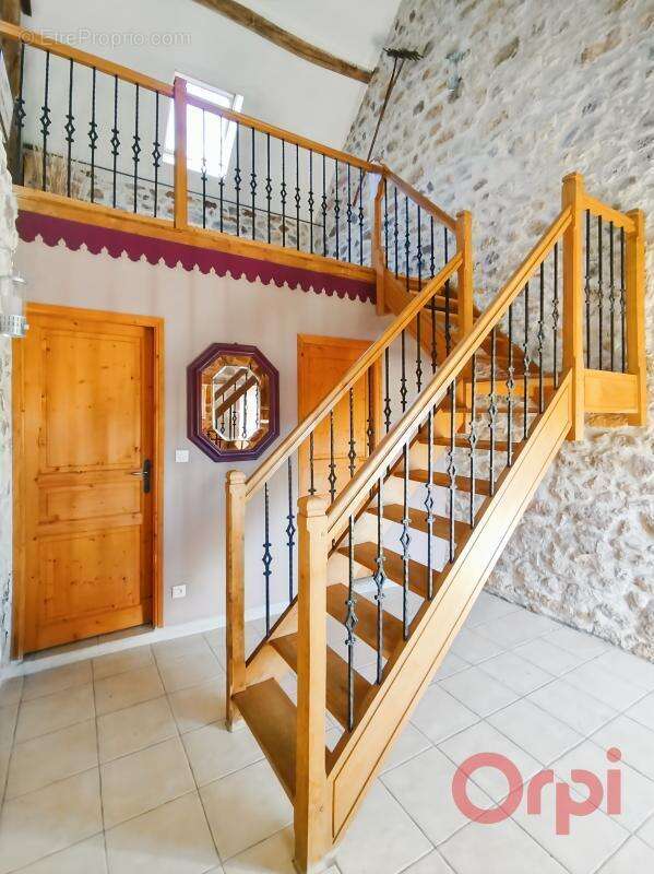 À vendre – Charmante maison en pierre à Couleuvre, aux portes de la forêt de Tronçais - photo 8