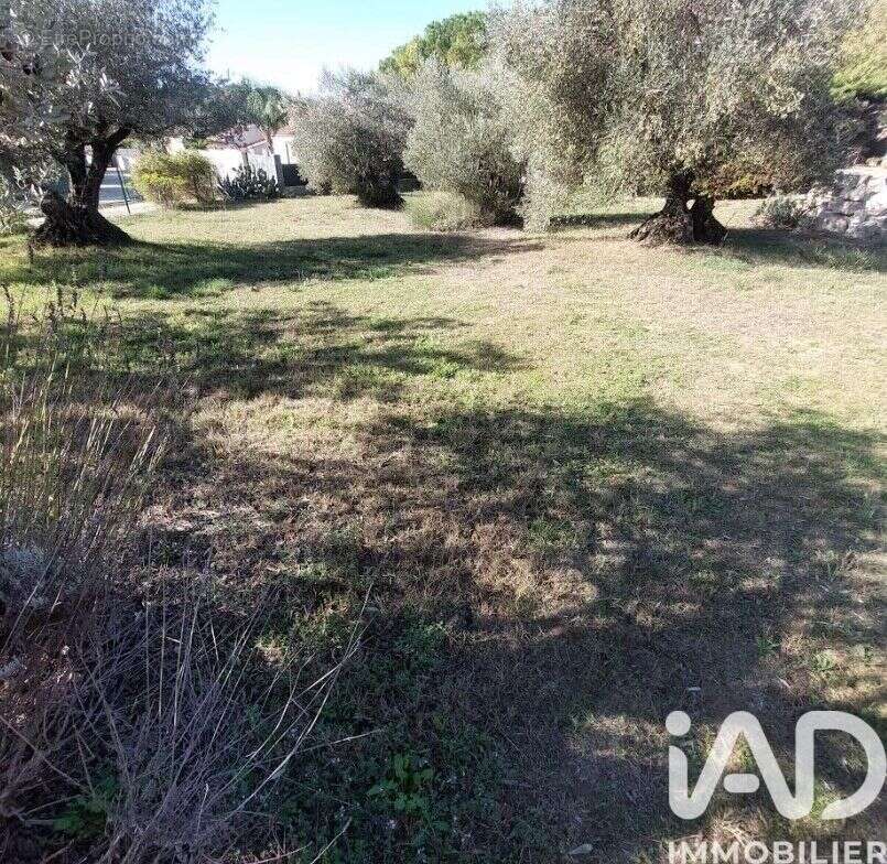 Photo 2 - Terrain à GENERAC