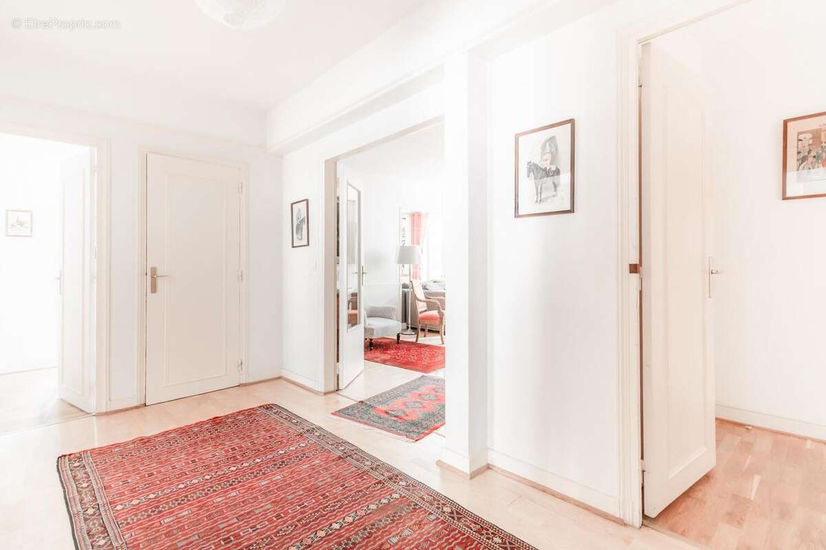 Photo 2 - Appartement à VERSAILLES