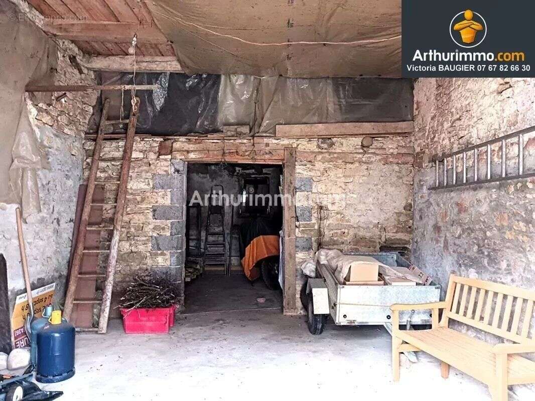 Maison à LONS-LE-SAUNIER