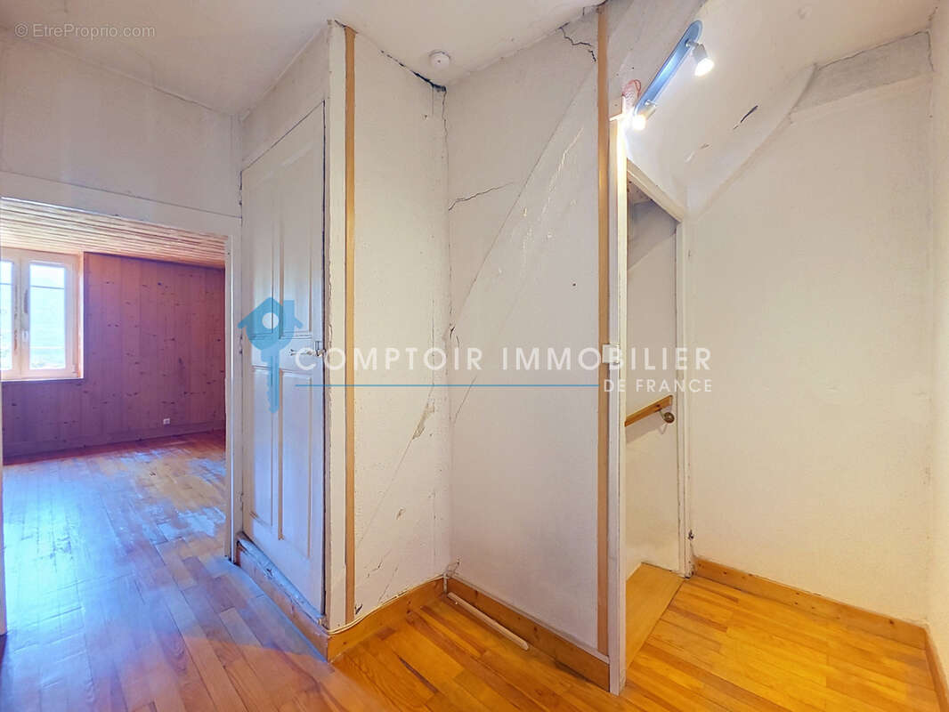 DPT (38) - A VENDRE - Maison de village - Bernin centre - photo 6