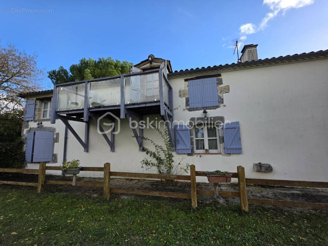 Maison à BARBASTE