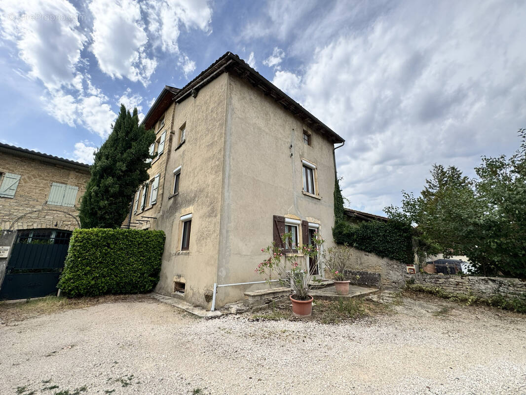 Maison à SAINT-ALBAN-DE-ROCHE