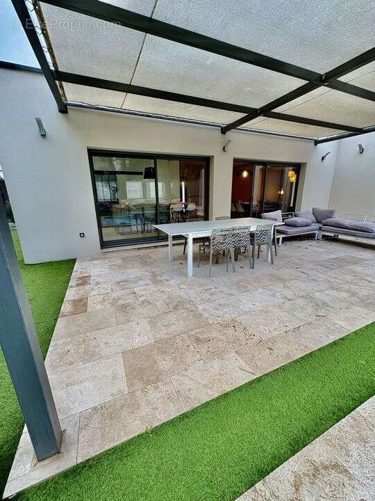 Maison à ROCHEFORT-DU-GARD