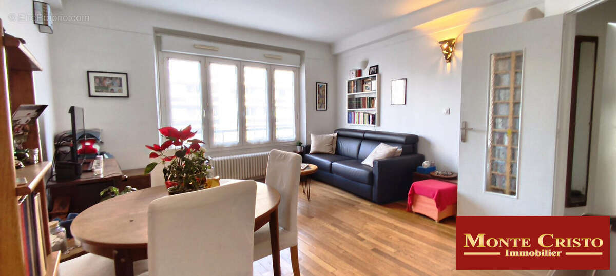 Appartement à VERSAILLES
