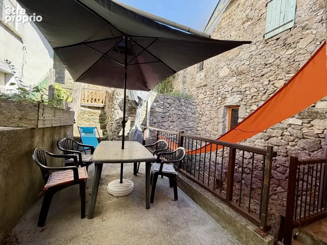 Maison de village avec terrasse, patio, studio indépendant et annexe - photo 19