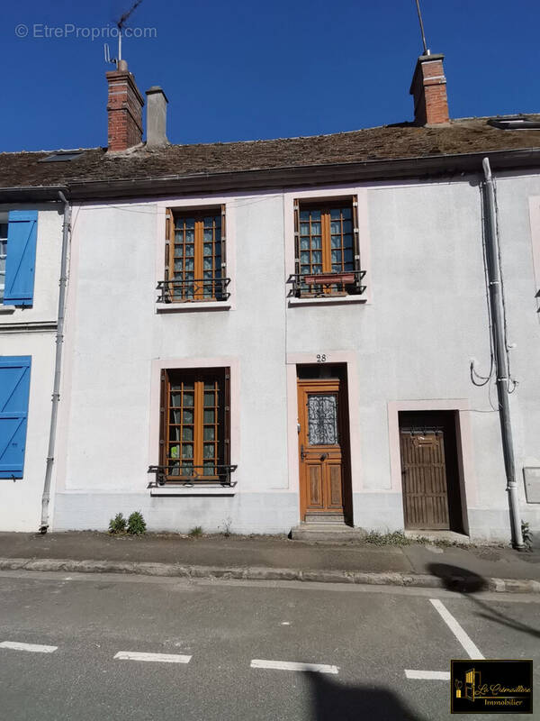 Maison à SAINTE-MESME