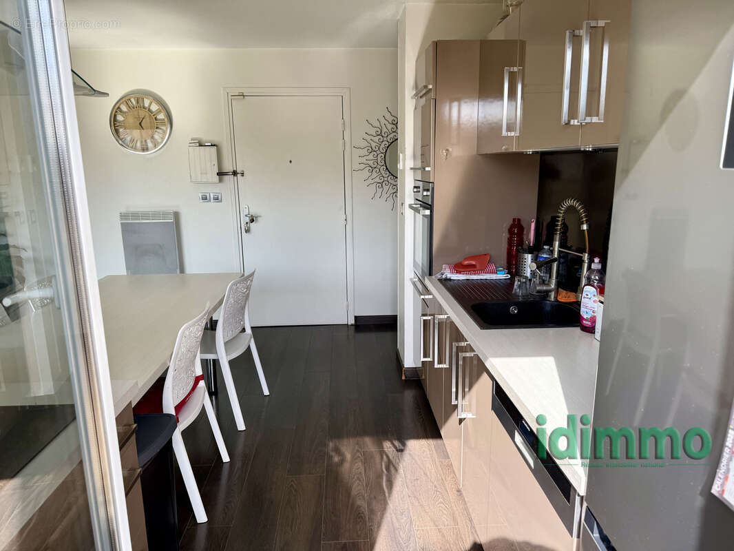 Appartement à LYON-8E