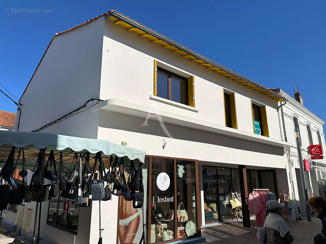Appartement à FOURAS