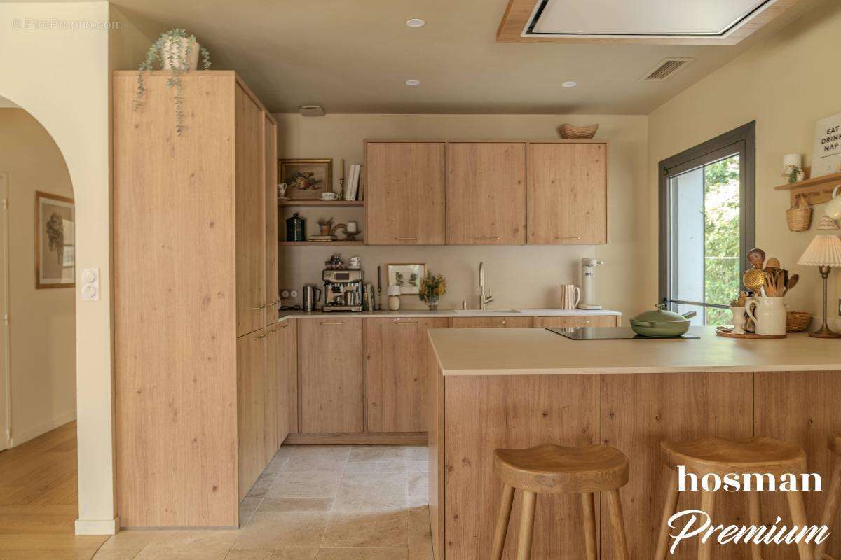 Maison à SAINT-SULPICE-ET-CAMEYRAC