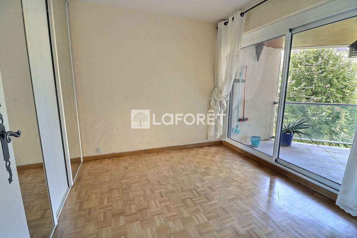 Appartement à RUEIL-MALMAISON