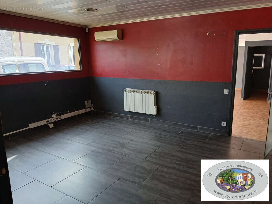 Commerce à SALINDRES