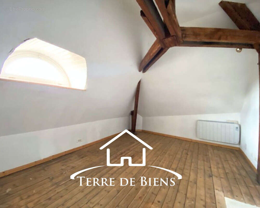 Nouveauté  Spacieux duplex de plus de 150 m2 avec terrasse en plein centre-ville de Chauny - photo 10
