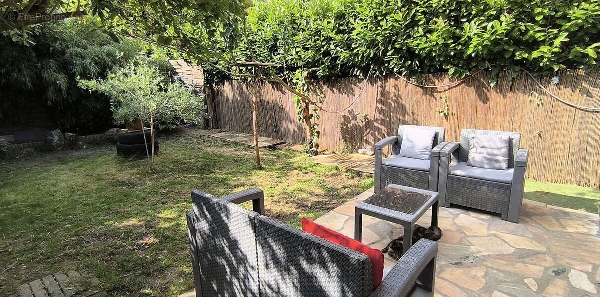 Maison à MAGNY-LES-HAMEAUX