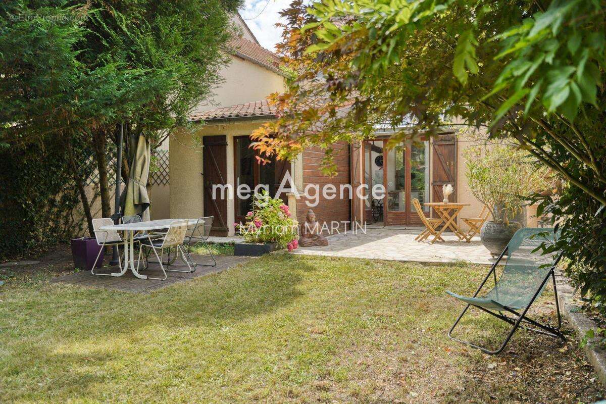 Maison à SAINT-PRIX