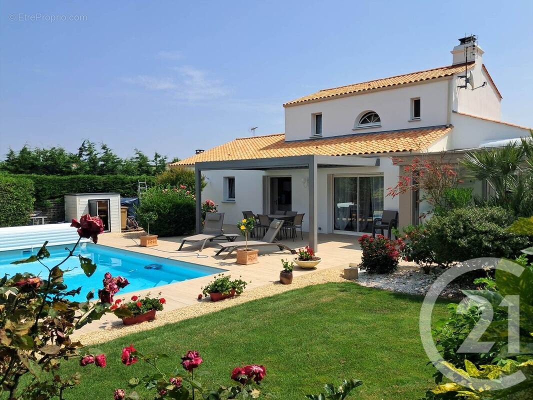 Maison à TALMONT-SAINT-HILAIRE