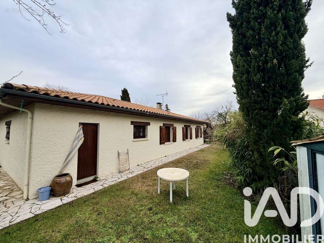 Photo 2 - Maison à LEOGNAN