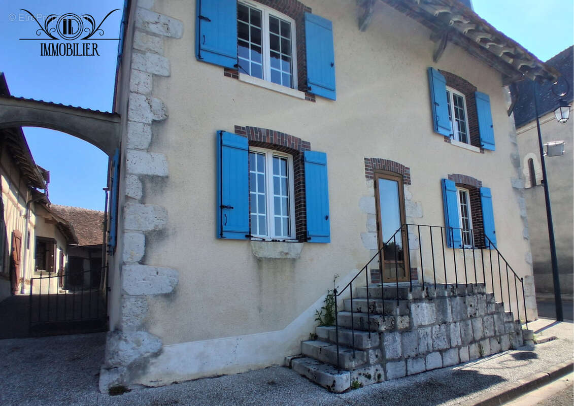 Maison à PIERREFITTE-ES-BOIS