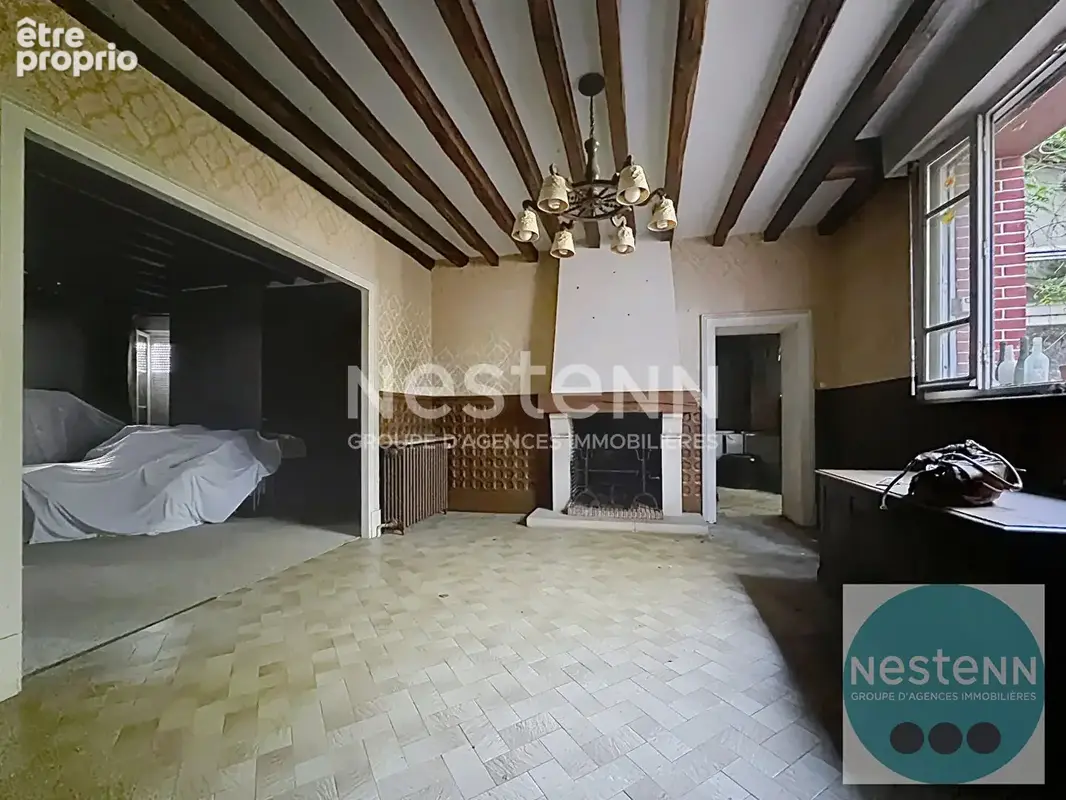 RARE À CONTRES - 227 m², 6 chambres, grange et énorme potentiel à 2 min du centre ! - photo 2