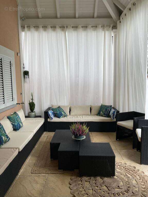 Maison à PREVESSIN-MOENS