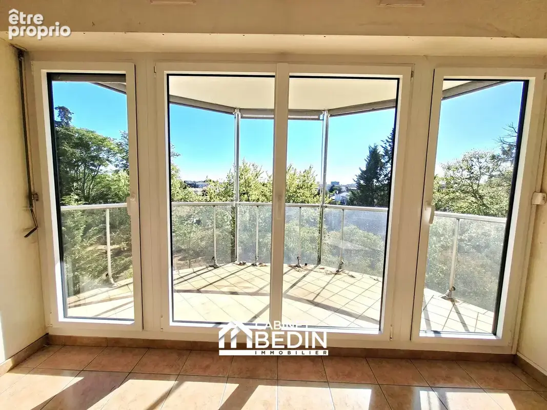 Appartement 4 pièces 111 m² à vendre à Merignac (33700) - photo 3