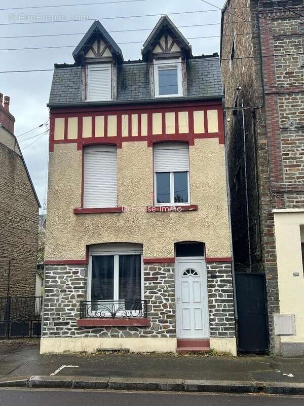 Maison à CONDE-SUR-NOIREAU