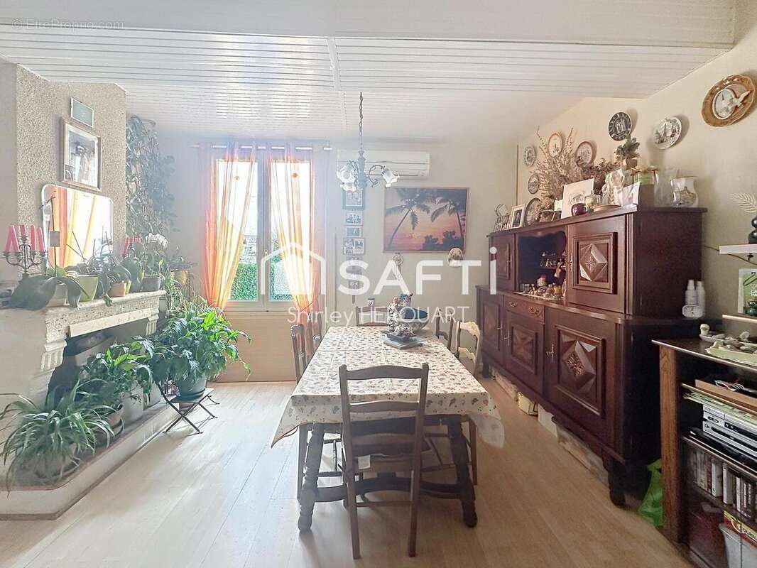 Photo 2 - Maison à LES BILLAUX