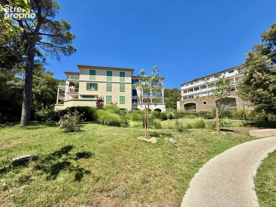 Élégant t3 en rez-de-jardin au cœur d'une résidence de standing - photo 3