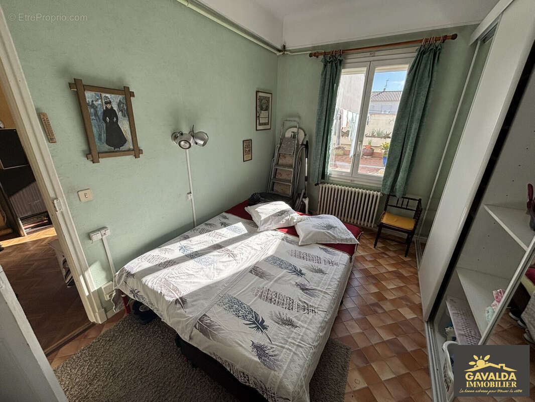 T3 : Chambre 1 - Appartement à PERPIGNAN