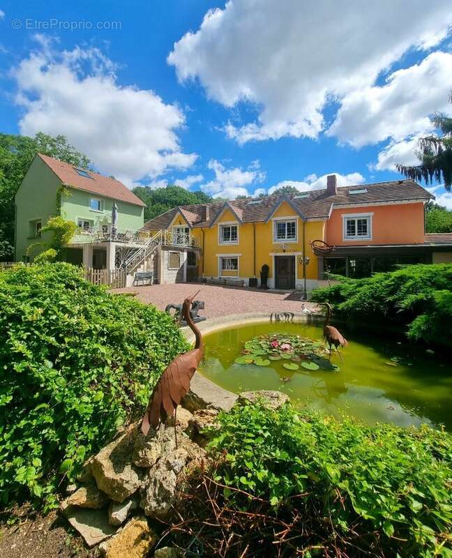 Maison à COULOMMIERS