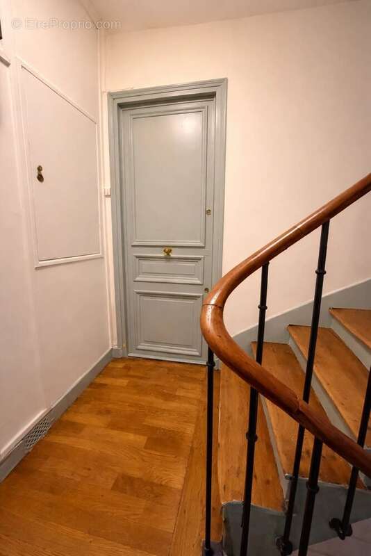Appartement à PARIS-9E