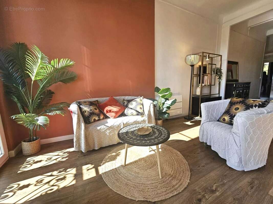 Appartement à HYERES
